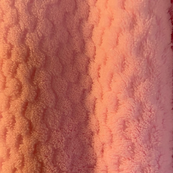 Cozy Pink Fuzzy Overhead - Oversized Hooded Pullover - NWT - Picture 4 of 10